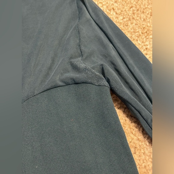 Free People Seamless Mesh Intimately Light up Layering Top M/L - Picture 4 of 6